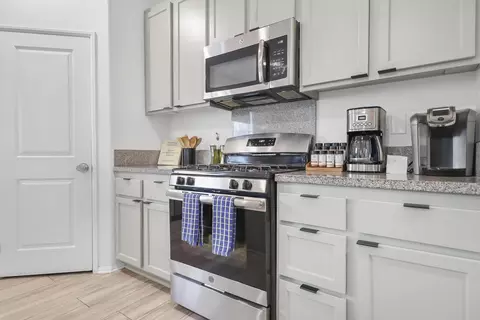 Kitchen - 82857 Wheatley Ct, Indio, CA 92201 photo 2 of 2