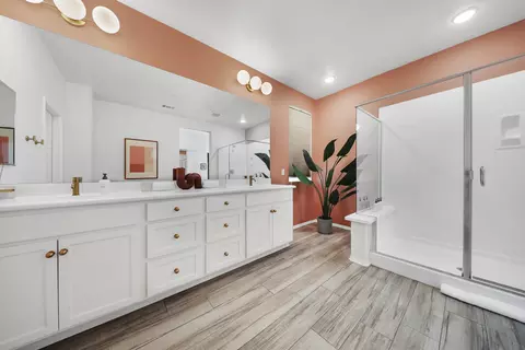 Bath - 82857 Wheatley Ct, Indio, CA 92201 photo 3 of 4