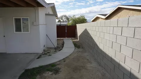 Exterior - 82168 Crest Ave, Indio, CA 92201 photo 4 of 5