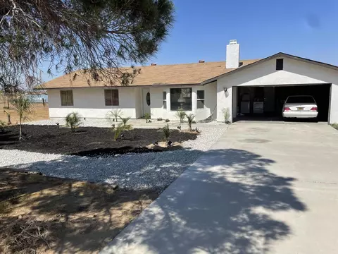 14818 Desert Star Rd, Apple Valley, CA 92307