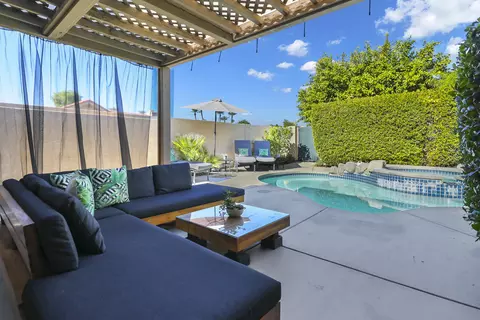 21 Ensenada Ln, Palm Desert, CA 92260