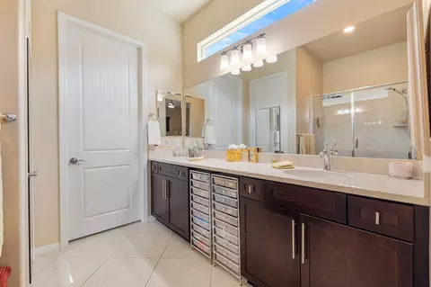 Bath - 39228 Calle Negrete, Indio, CA 92203 photo 1 of 3