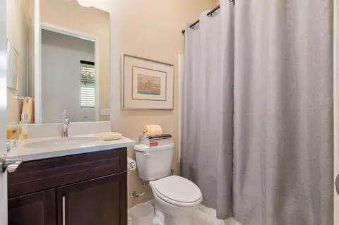 Bath - 39228 Calle Negrete, Indio, CA 92203 photo 3 of 3