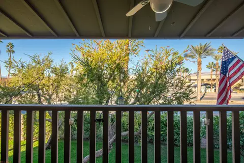 77835 California Dr, Palm Desert, CA 92211