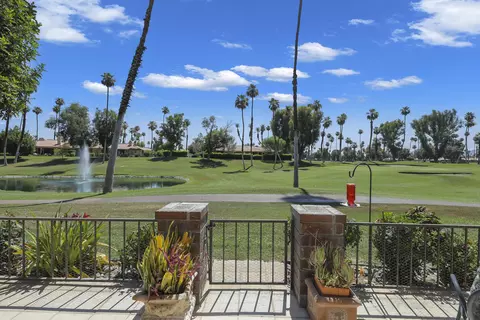 118 Las Lomas, Palm Desert, CA 92260