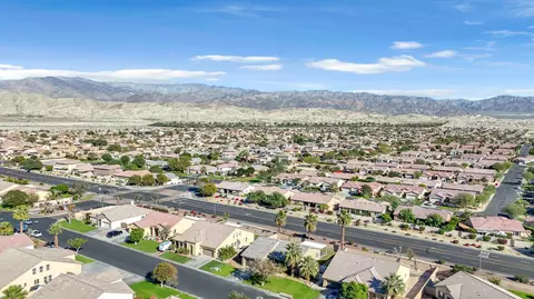41394 Hanover St, Indio, CA 92203 photo 16