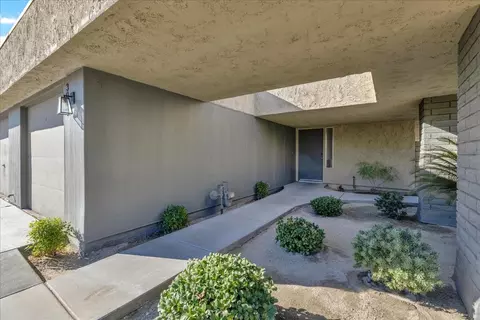 3081 Sunflower Cir W, Palm Springs, CA 92262