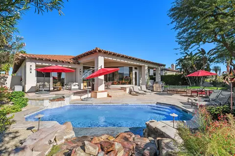 284 Loch Lomond Rd, Rancho Mirage, CA 92270