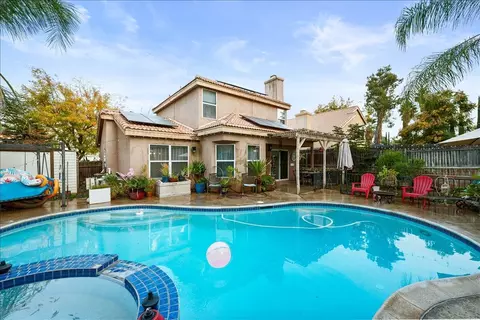 742 Mcauliffe Ct, Redlands, CA 92374 photo 1