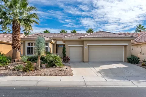35902 Crescent St, Palm Desert, CA 92211