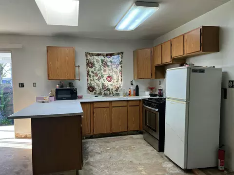 Kitchen - 28 Kadderly Ln, Watsonville, CA 95076 photo 2 of 2