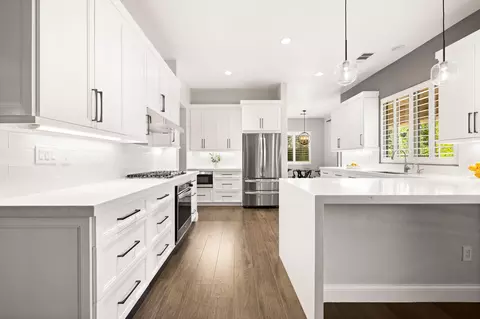 Kitchen - 48864 Pear St, Indio, CA 92201 photo 4 of 5