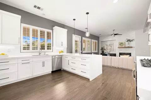 Kitchen - 48864 Pear St, Indio, CA 92201 photo 3 of 5