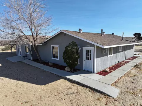 Exterior - 1176 Belfield Blvd, Landers, CA 92285 photo 4 of 9