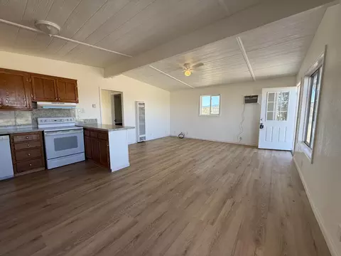 Living - 1176 Belfield Blvd, Landers, CA 92285 photo 2 of 5