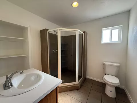 Bath - 1176 Belfield Blvd, Landers, CA 92285 photo 1 of 3