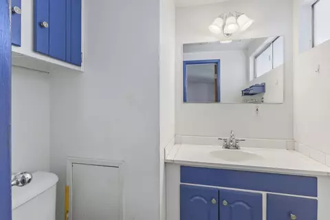 Bath - 7517 Alaba Ave, Yucca Valley, CA 92284 photo 2 of 2