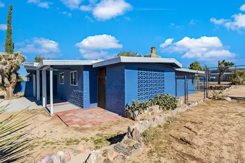 Exterior - 7517 Alaba Ave, Yucca Valley, CA 92284 photo 6 of 11