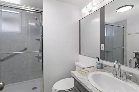 Bath - 7517 Alaba Ave, Yucca Valley, CA 92284 photo 1 of 2