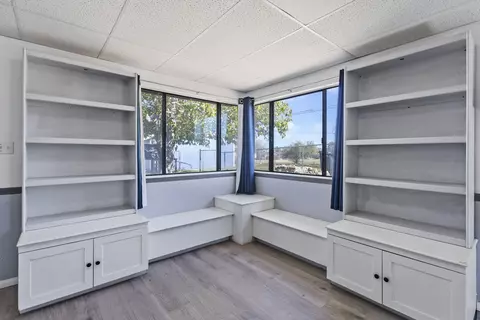 Living - 7517 Alaba Ave, Yucca Valley, CA 92284 photo 6 of 6