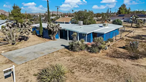 View/Area - 7517 Alaba Ave, Yucca Valley, CA 92284 photo 2 of 7