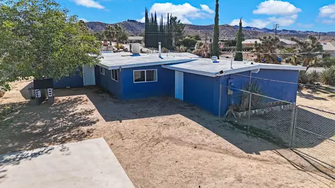 Exterior - 7517 Alaba Ave, Yucca Valley, CA 92284 photo 8 of 11