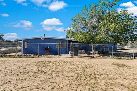 Exterior - 7517 Alaba Ave, Yucca Valley, CA 92284 photo 3 of 11