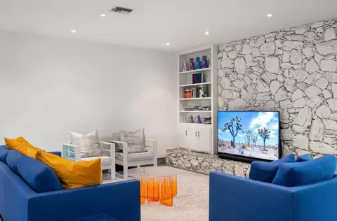 Living - 6451 Red Bluff Ave, Yucca Valley, CA 92284 photo 7 of 8