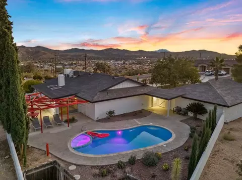 6451 Red Bluff Ave, Yucca Valley, CA 92284