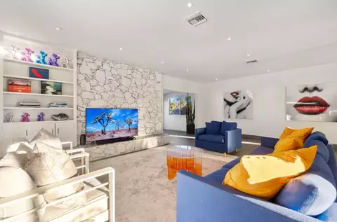 Living - 6451 Red Bluff Ave, Yucca Valley, CA 92284 photo 1 of 8