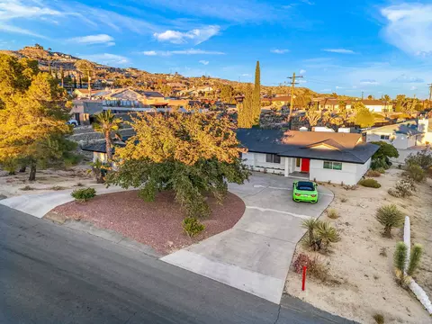 View/Area - 6451 Red Bluff Ave, Yucca Valley, CA 92284 photo 3 of 5