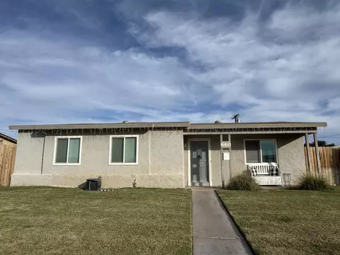 660 N 9th St, Blythe, CA 92225 photo 2