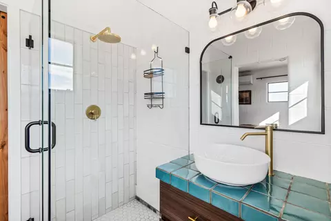 Bath - 52079 Ocotillo Rd, Johnson Valley, CA 92285 photo 2 of 3