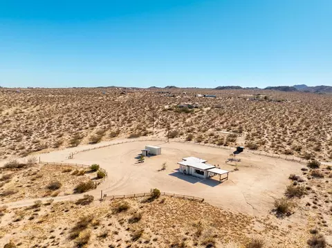 Exterior - 52079 Ocotillo Rd, Johnson Valley, CA 92285 photo 5 of 13