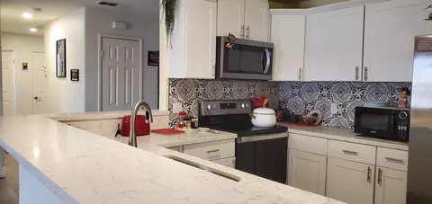 Kitchen - 1987 Sunset Ave, Thermal, CA 92274 photo 2 of 3