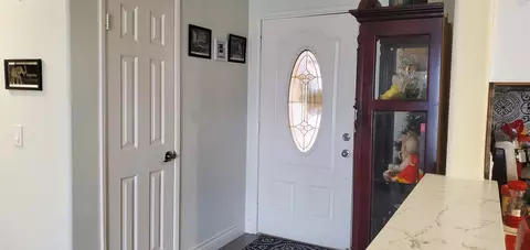 Entry Way - 1987 Sunset Ave, Thermal, CA 92274 photo 1 of 2