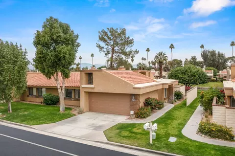 7562 Regency Dr, Palm Springs, CA 92264