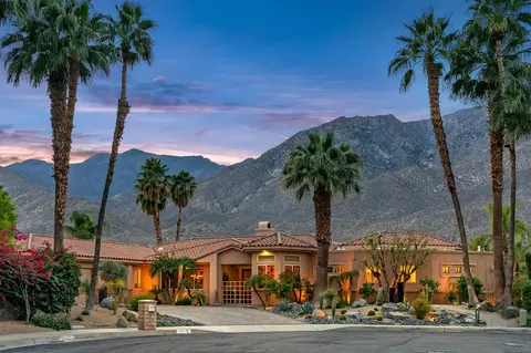 725 W Azalea Cir W, Palm Springs, CA 92264