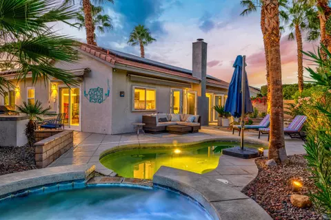2900 S Redwood Dr, Palm Springs, CA 92262