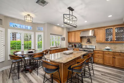 230 Augusta, Palm Desert, CA 92211