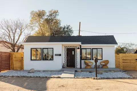 62004 Sunburst Cir, Joshua Tree, CA 92252