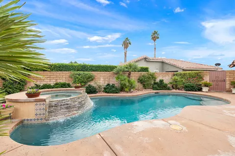 44030 Mariposa Ct, La Quinta, CA 92253