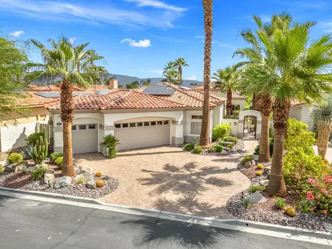 682 Elk Clover Cir, Palm Desert, CA 92211