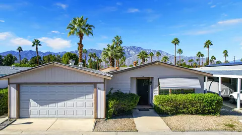 162 Hilligoss Dr, Cathedral City, CA 92234