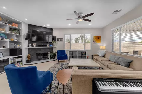 Living - 42795 Ponte Ct, Indio, CA 92203 photo 3 of 4