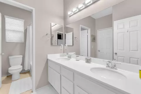 Bath - 42795 Ponte Ct, Indio, CA 92203 photo 6 of 7