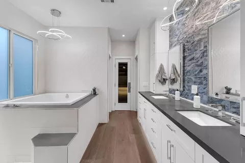 Bath - 42795 Ponte Ct, Indio, CA 92203 photo 1 of 7