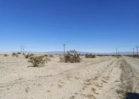1370 Alpine Ave, Thermal, CA 92274