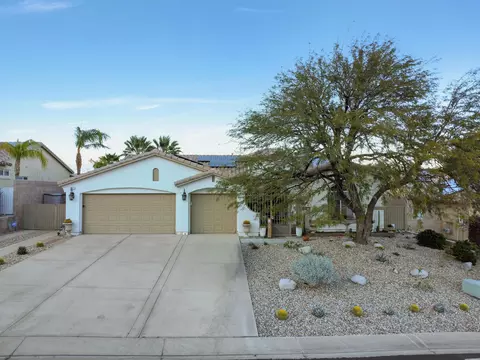 912 Tierra Ln, Palm Springs, CA 92262