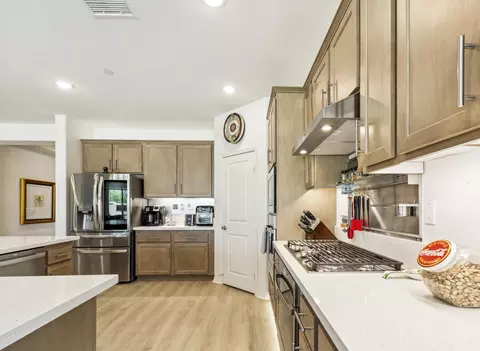 Kitchen - 42801 Torno Pl, Indio, CA 92203 photo 3 of 5